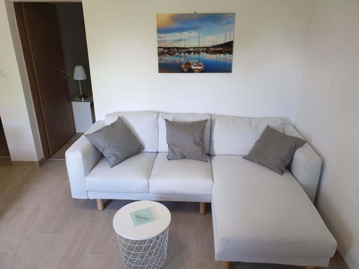 Apartments Stella Apsyrtides Osor Ngoại thất bức ảnh